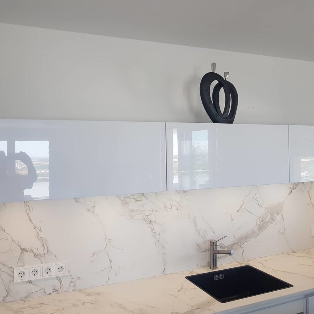 7_dekton_haecker_grifflos_kuechenraab_referenzen3