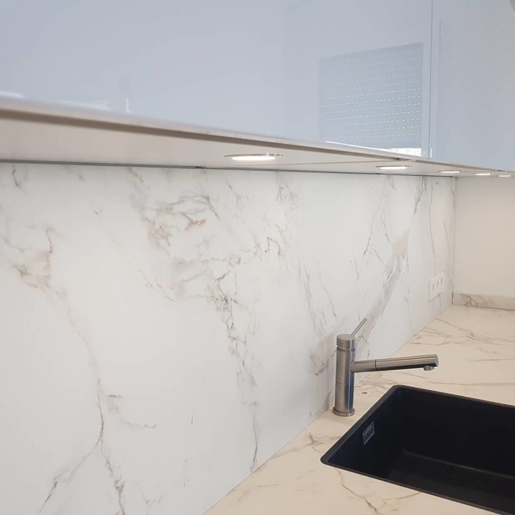 7_dekton_haecker_grifflos_kuechenraab_referenzen5